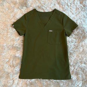 FIGS: Women's Dark Olive Catarina - One-Pocket Scrub Top - XXS / Dark Olive